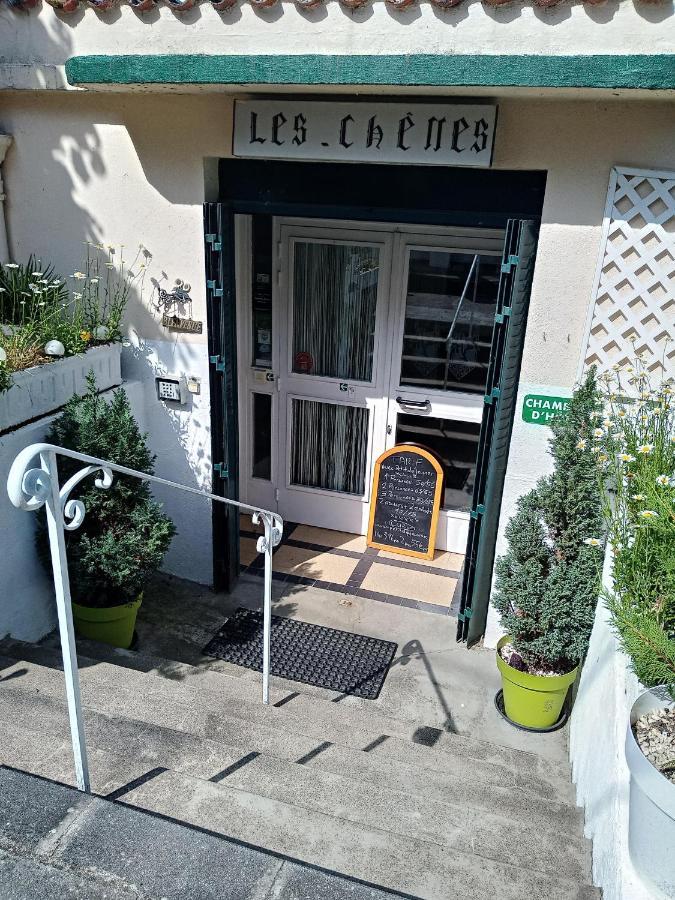 Les Chenes Chambres D'Hote Châtel-Guyon Eksteriør billede